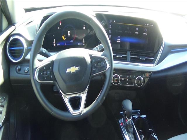 2025 Chevrolet Trax LT:C6821