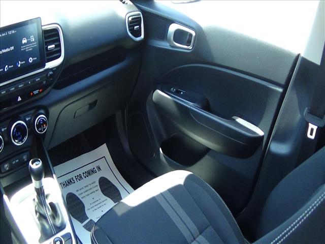 2025 Hyundai VENUE SEL:C6968