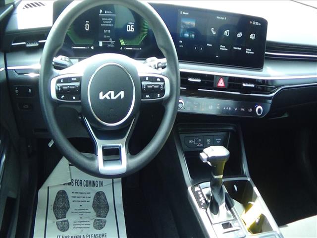 2025 Kia K5 LXS:C6880