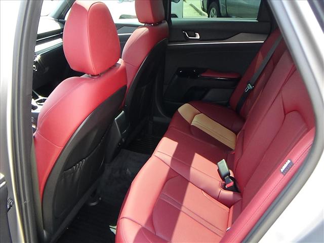 2025 Kia K5 GT-Line:26-143A