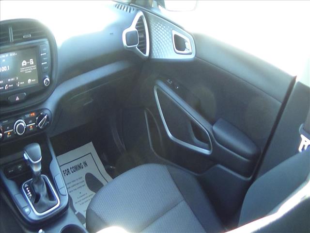 2024 Kia Soul LX:C6812