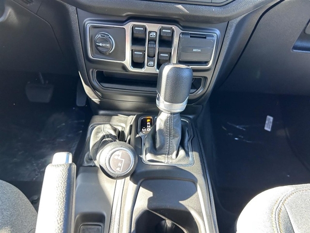 2026 Jeep Wrangler Sport S:26-039