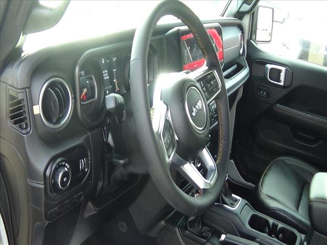 2024 Jeep Wrangler Sahara:C6747