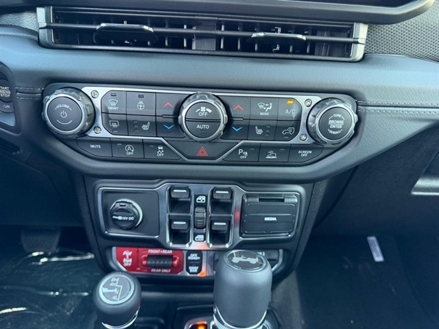 2026 Jeep Wrangler Rubicon:26-127