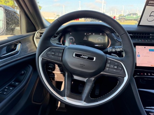 2027 Jeep Grand Cherokee L Altitude:27-030