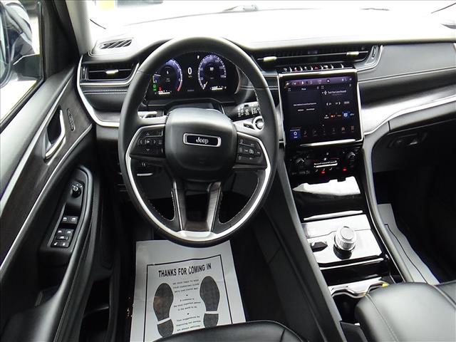 2023 Jeep Grand Cherokee L Limited:C7110A