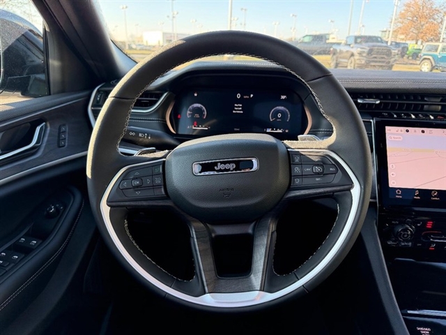 2025 Jeep Grand Cherokee L Limited:25-232