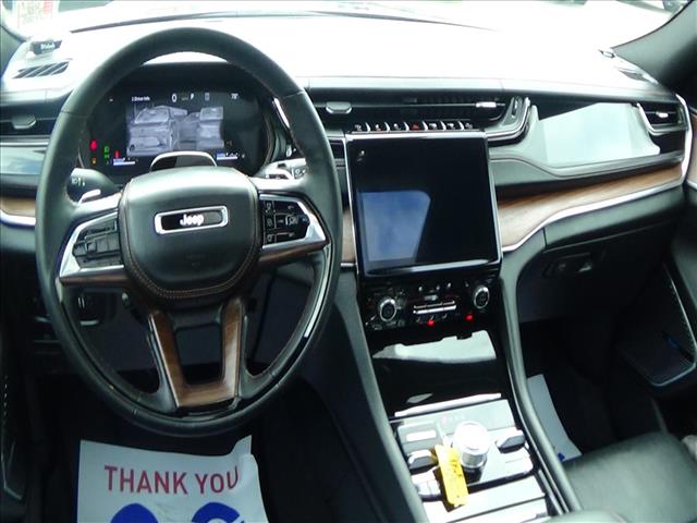2025 Jeep Grand Cherokee L Summit:C6769