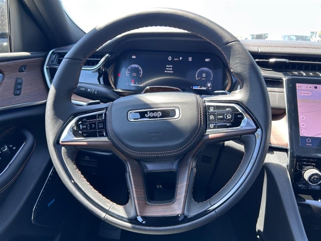 2025 Jeep Grand Cherokee L Summit