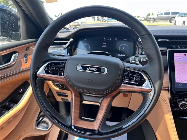 2025 Jeep Grand Cherokee L Summit Reserve