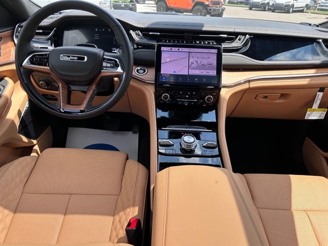 2025 Jeep Grand Cherokee L Summit Reserve