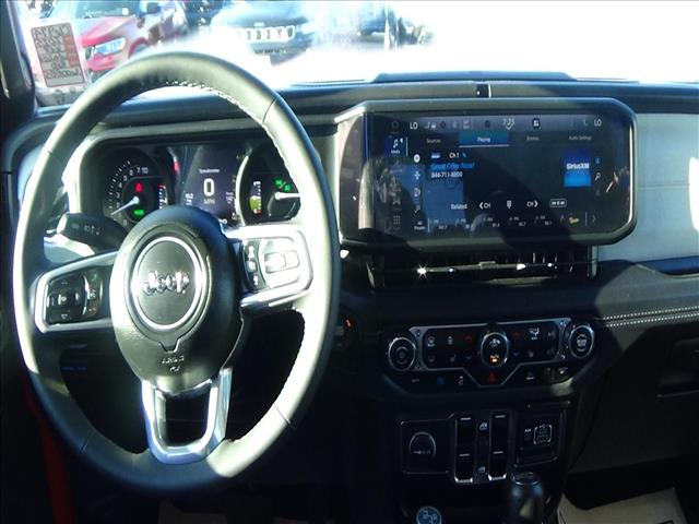 2025 Jeep Wrangler Sahara 4xe:C6974