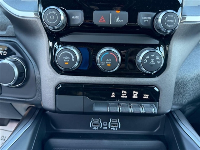 2026 RAM 1500 Express:26-241
