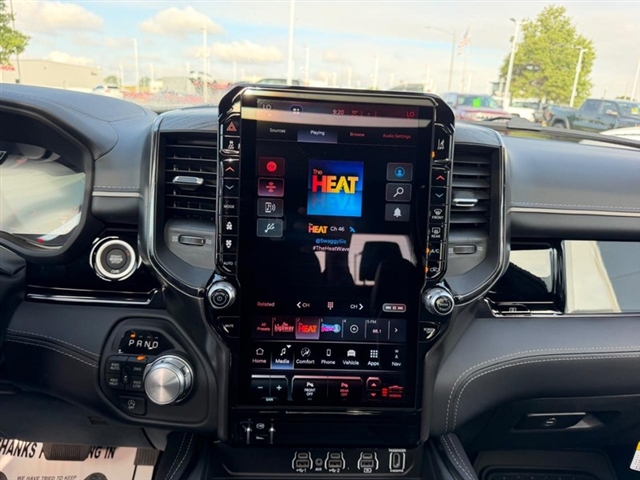 2027 RAM 1500 Limited:27-037