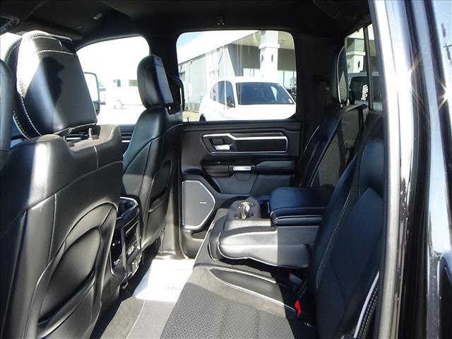 2025 RAM 1500 Laramie:C7070