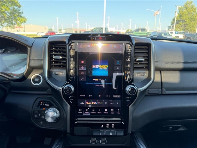 2027 RAM 1500 Laramie:27-007