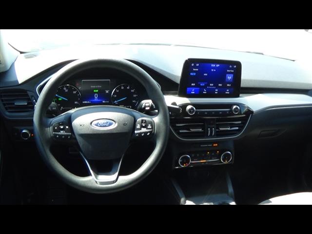 2022 Ford Escape Hybrid SE
