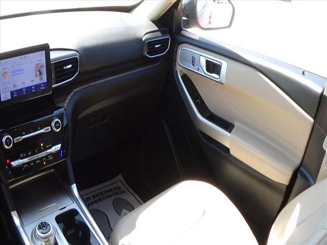 2023 Ford Explorer Limited:C6185