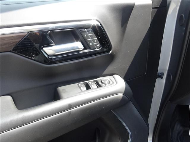 2025 Chevrolet Tahoe LT:C7037