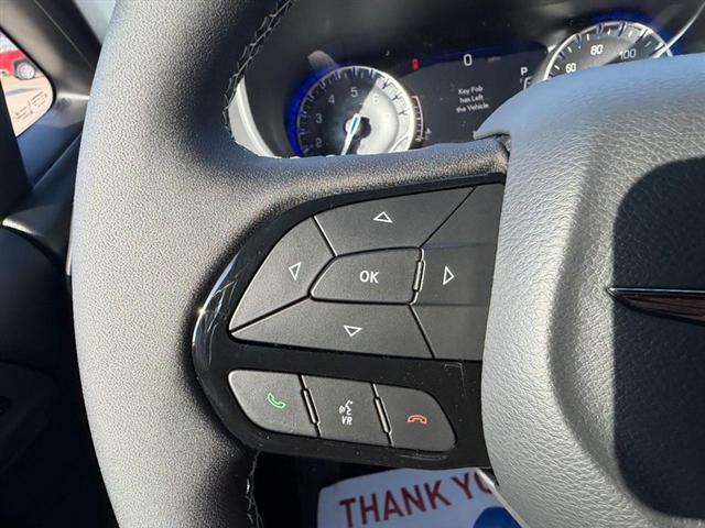 2026 Chrysler Pacifica Select:26-019