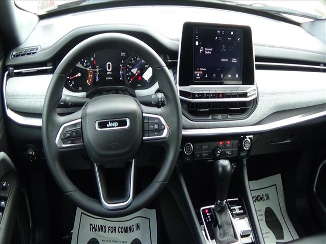 2025 Jeep Compass Latitude:C6867