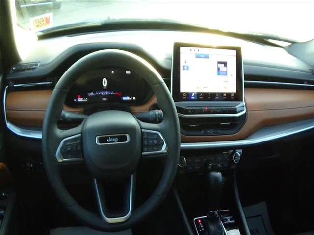 2025 Jeep Compass Limited:C6704