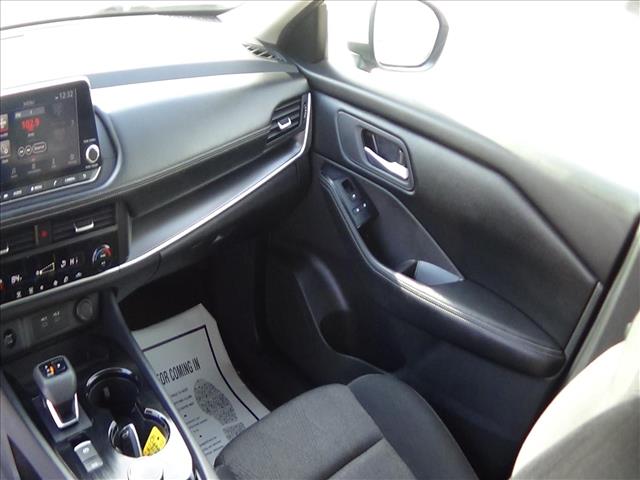 2024 Nissan Rogue SV:C6666