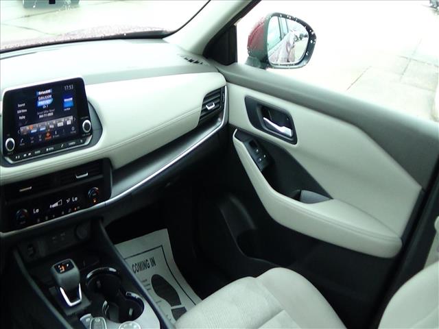 2025 Nissan Rogue SV:C6963