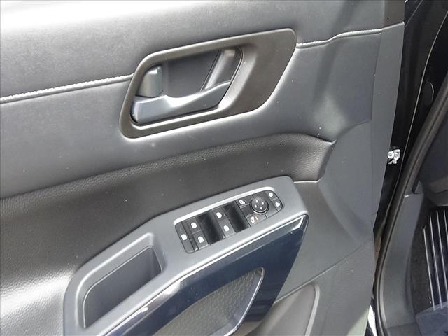 2025 Nissan Pathfinder SV:C7074