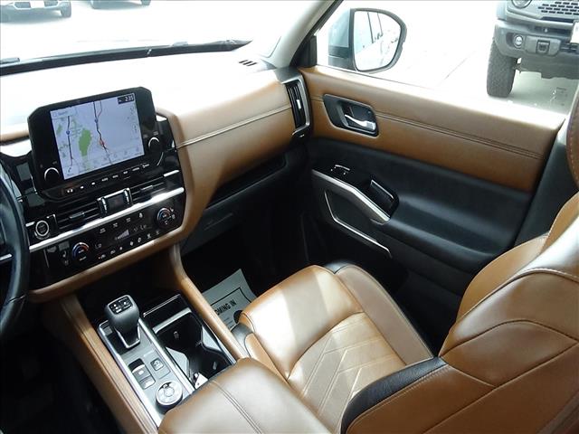 2023 Nissan Pathfinder Platinum:26-169A