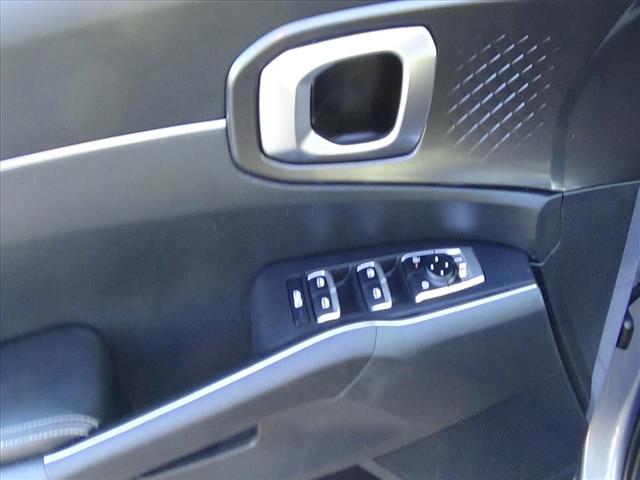 2024 Kia Sorento S:C6645