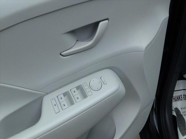 2025 Hyundai KONA SEL:C6776