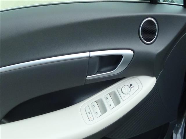 2025 Hyundai SONATA SEL:C6990