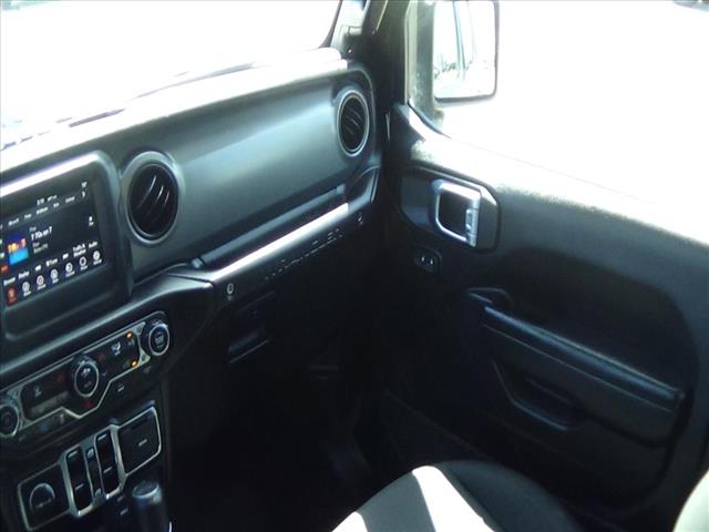 Photo of 2023 Jeep Wrangler Sahara 4xe in Cape Girardeau, MO - 15,  2023 Jeep Wrangler Sahara 4xe:C6162