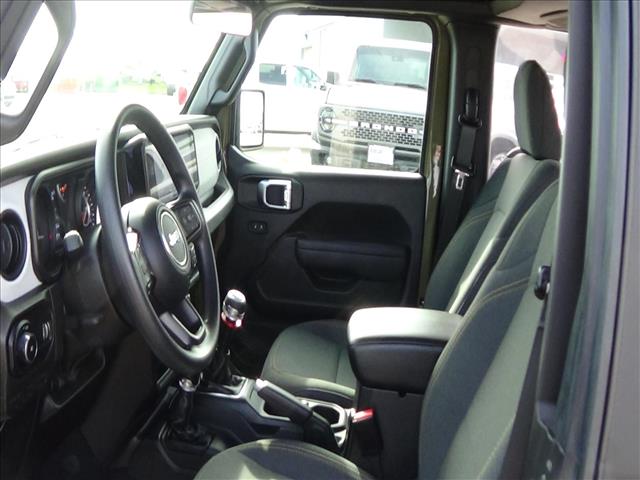 2025 Jeep Wrangler Sport:C6872