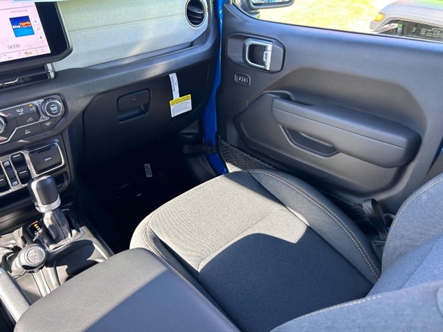 2026 Jeep Wrangler Sport S:26-039