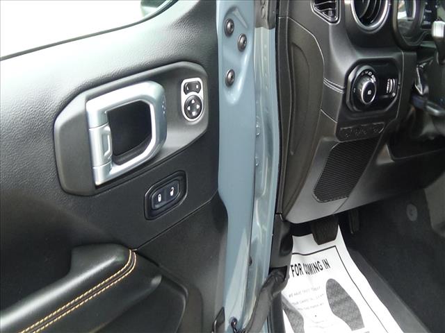 2024 Jeep Wrangler Sahara:C6909