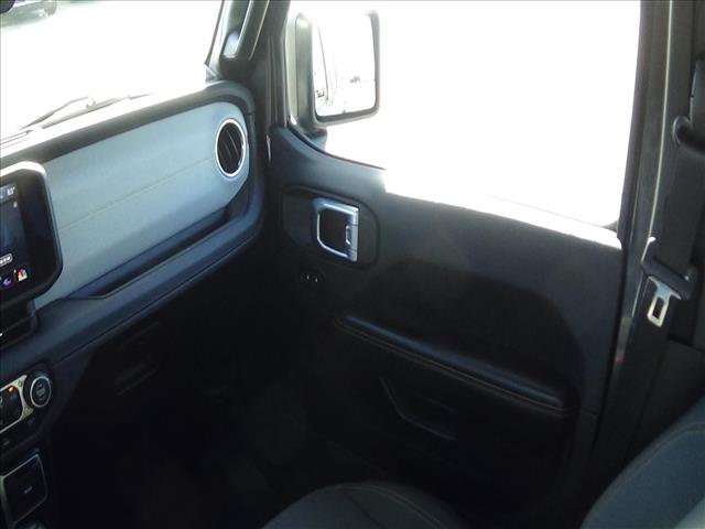 2025 Jeep Wrangler Sahara:C6779