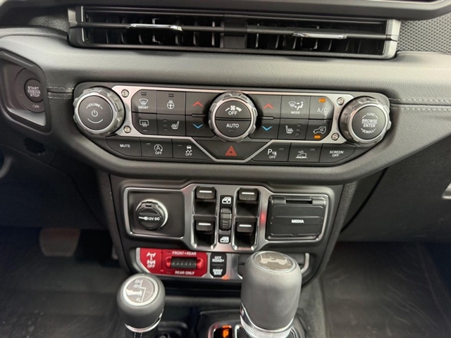 2026 Jeep Wrangler Rubicon:26-208