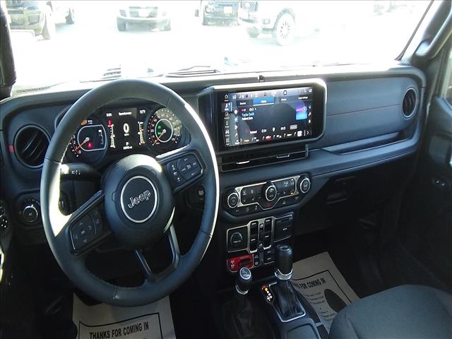 2025 Jeep Wrangler Rubicon:C7125