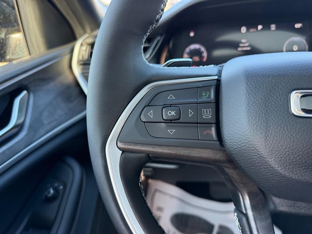 2027 Jeep Grand Cherokee L Altitude:27-035