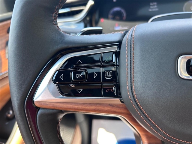 2025 Jeep Grand Cherokee L Summit Reserve