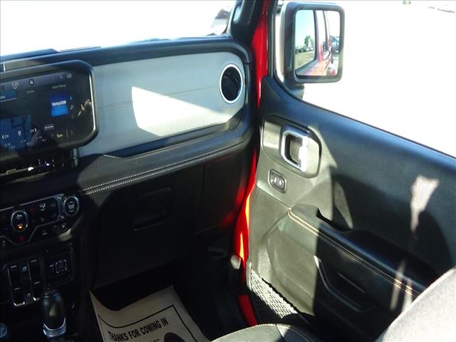 2025 Jeep Wrangler Sahara 4xe:C6974