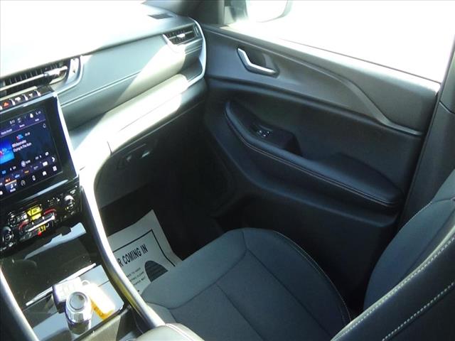 2023 Jeep Grand Cherokee 4xe:C6375