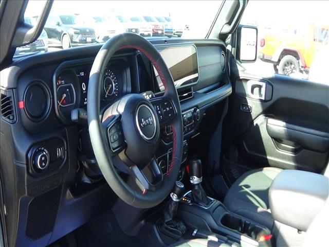 2024 Jeep Gladiator Rubicon:C6911