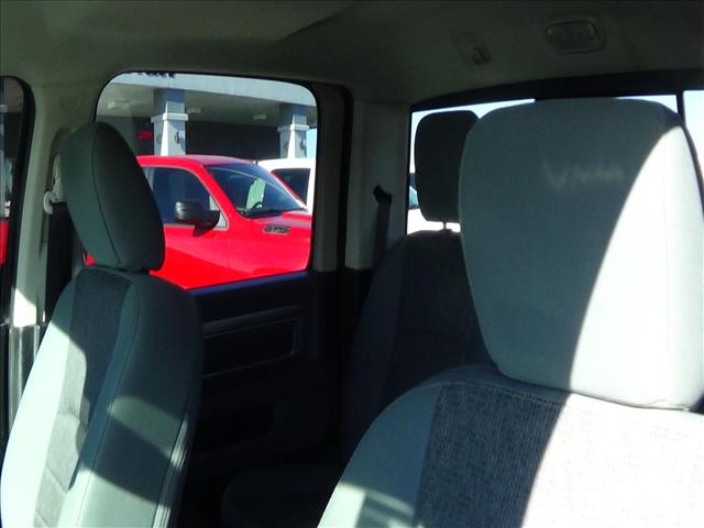 2016 RAM 1500 Big Horn:26-053A1