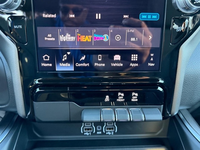 2027 RAM 1500 Big Horn:27-010