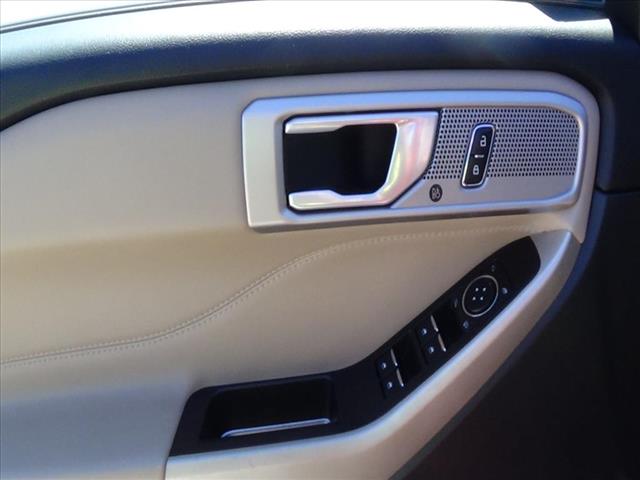 2023 Ford Explorer Limited:C6185