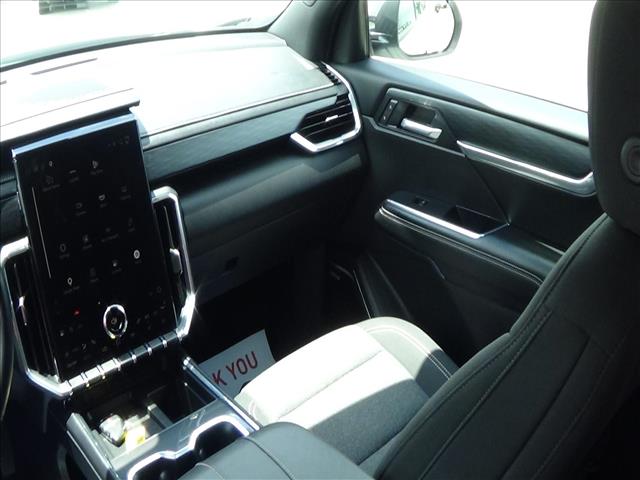 2025 GMC Acadia Elevation:C7021