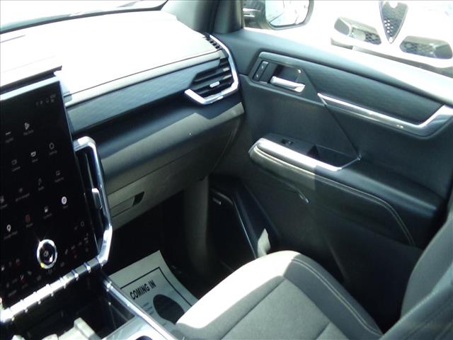 2025 GMC Acadia Elevation:C7019